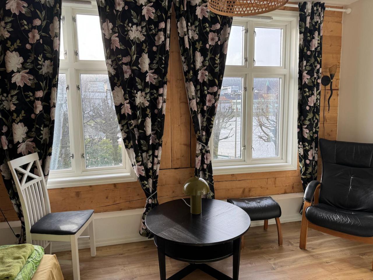 Apartment View In Center Of - 3 Bedrooms Bergen